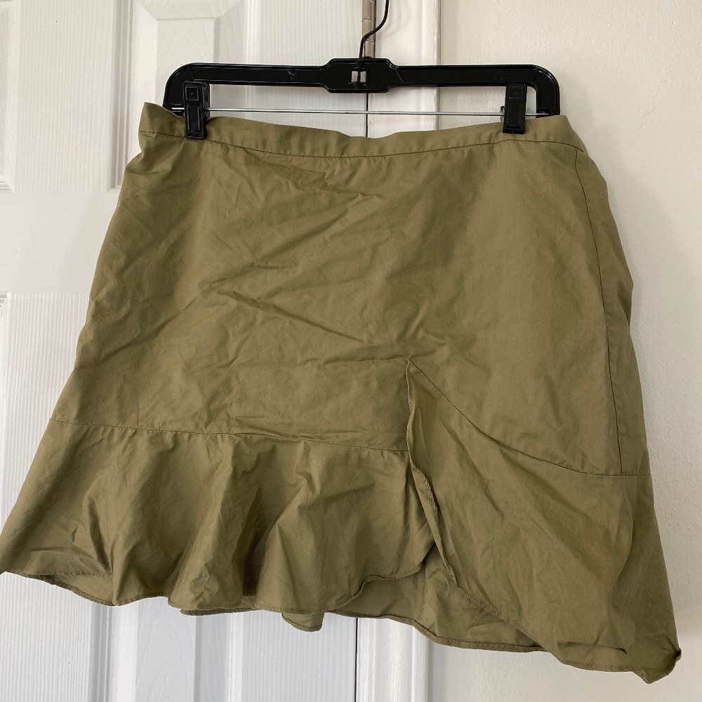 Madewell Olive Green wrap style skirt size 10